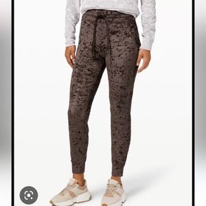 Lululemon Ready to Crush, Velvet Joggers